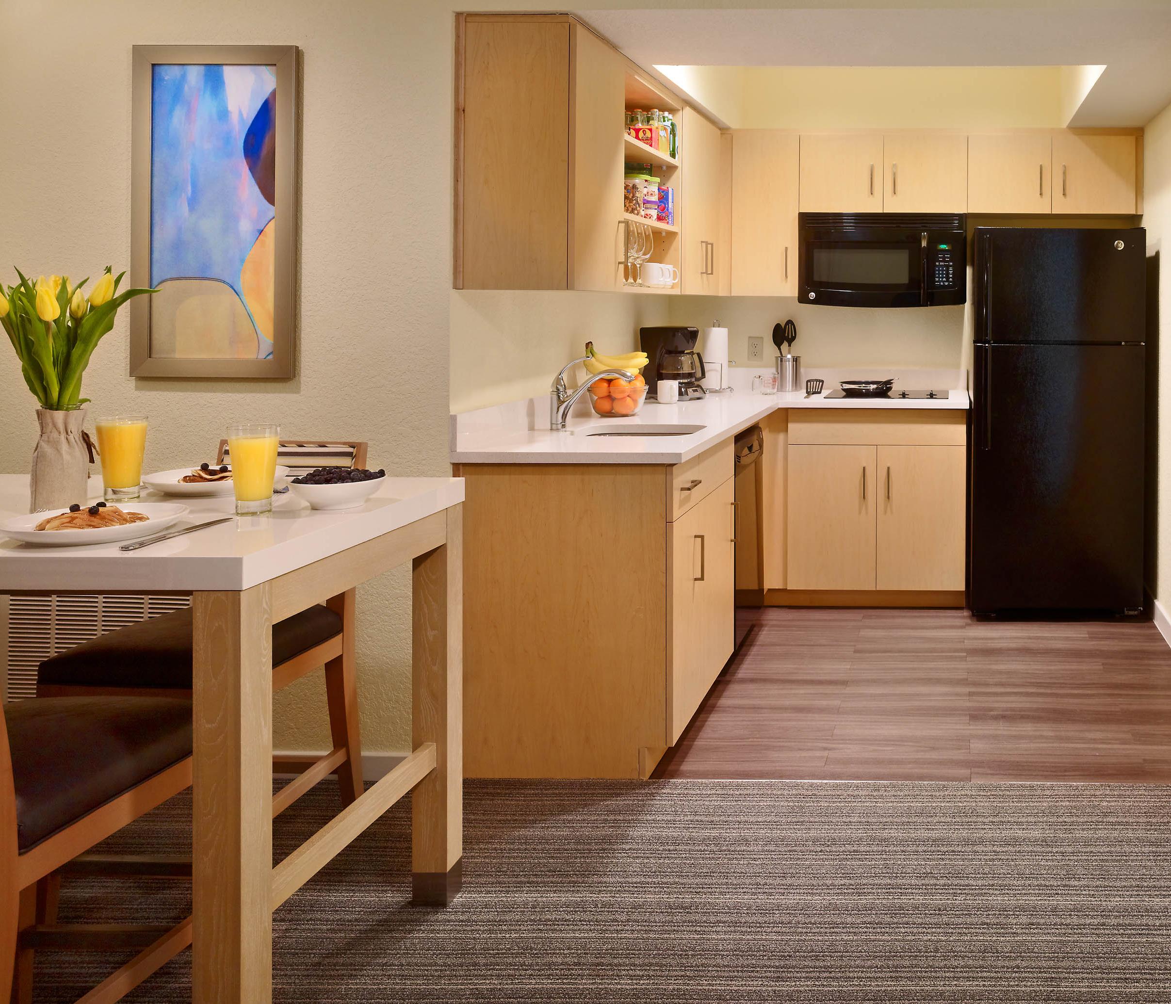 Hotel Avia Residences On Lincoln - Extended 3*