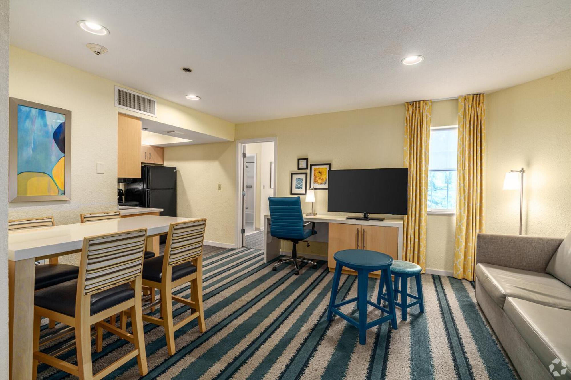 Hotel Avia Residences On Lincoln - Extended 3*